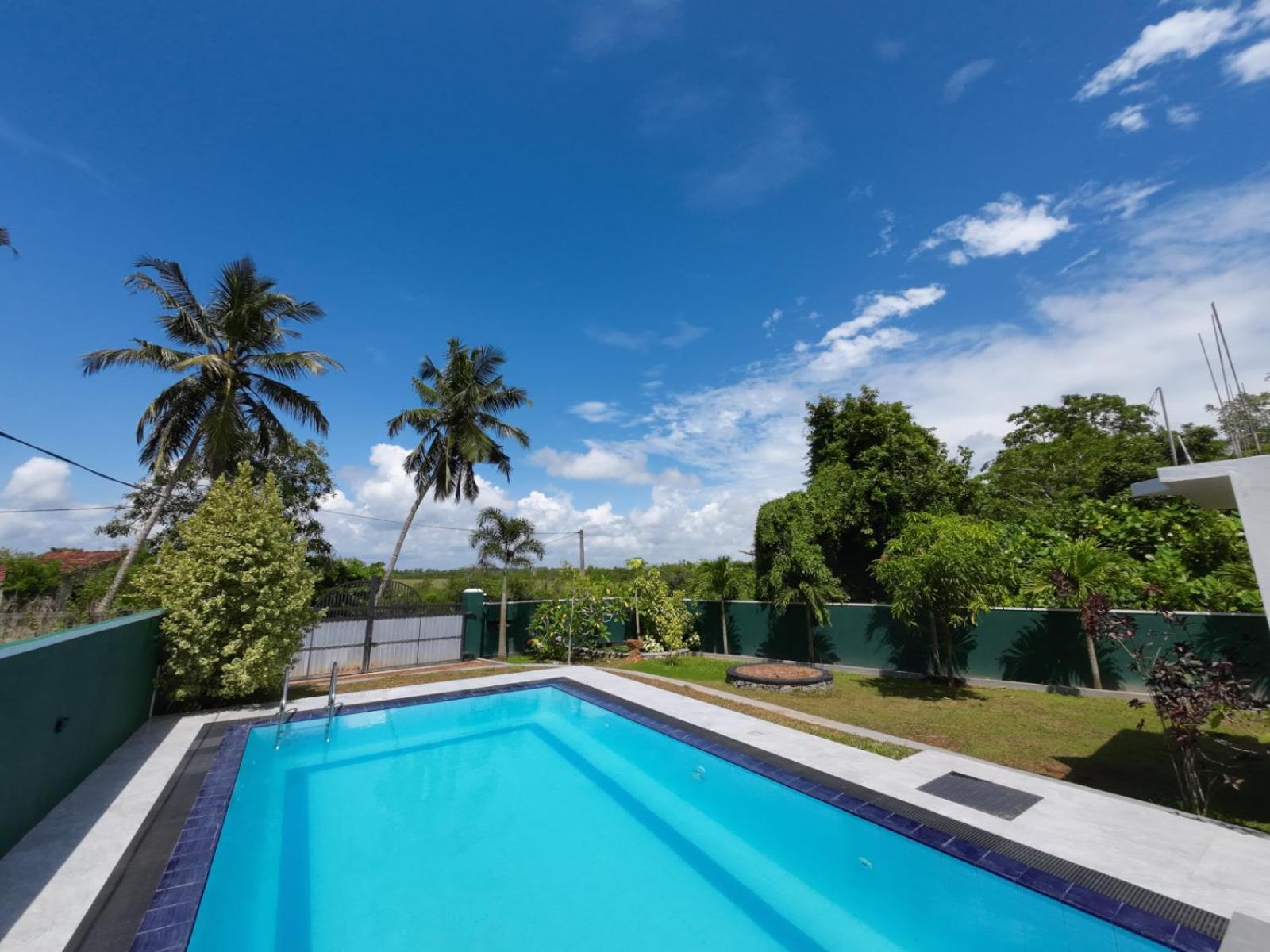Villa Erika Induruwa Exteriör bild